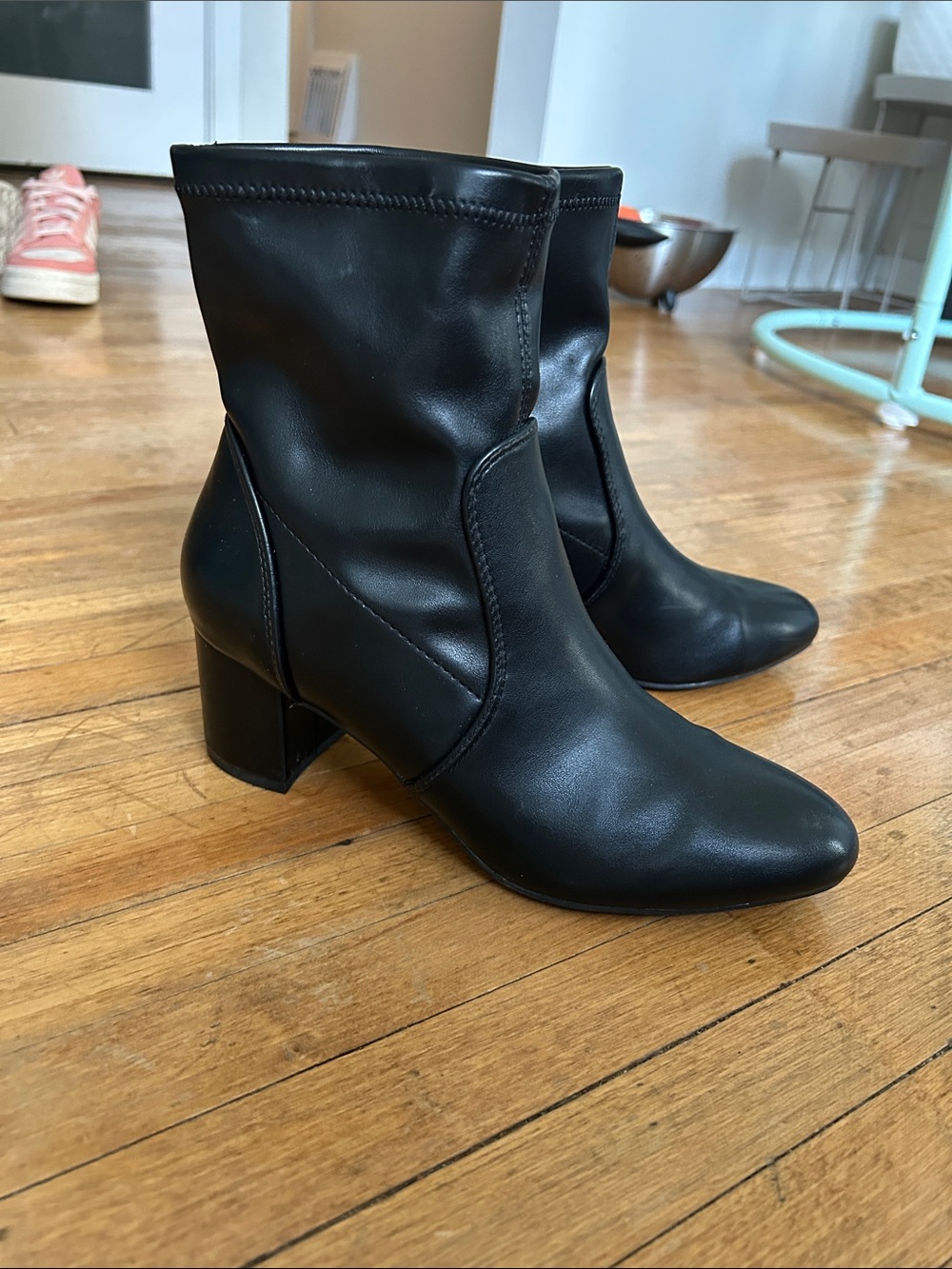 DREAM PAIRS Women's Fashion Short GoGo Boots Almond Toe Chunky Heel Ankle Boots
